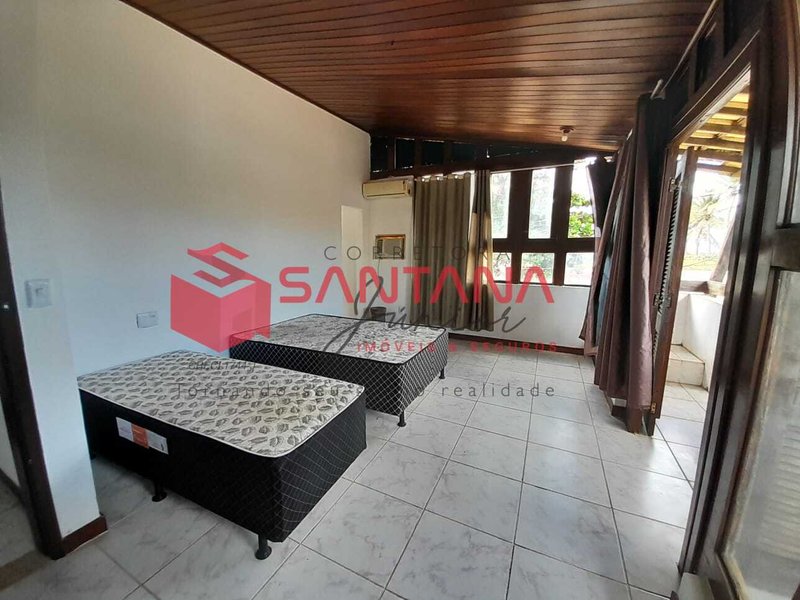 Casa mobiliada com 5/4 para locação em Vilas do Atlântico  (INDISPONÍVEL) Rua Praia Funda Lauro de Freitas - 