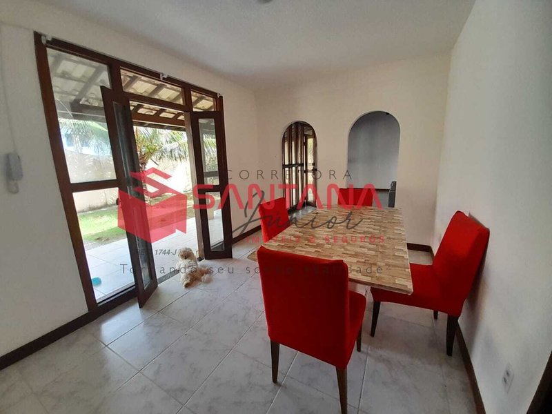 Casa mobiliada com 5/4 para locação em Vilas do Atlântico  (INDISPONÍVEL) Rua Praia Funda Lauro de Freitas - 