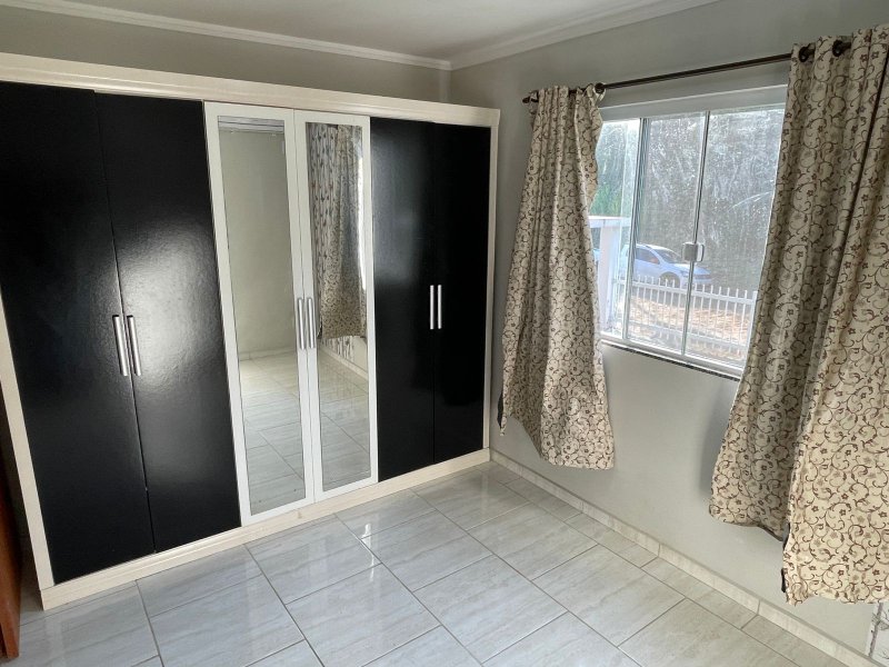 Apartamento semimobiliado - Timbó - 