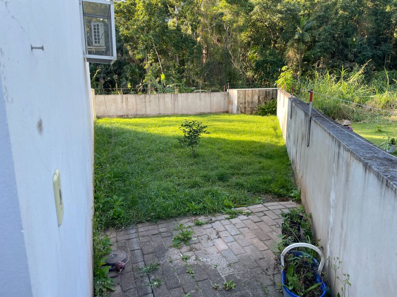 Apartamento semimobiliado - Timbó - 