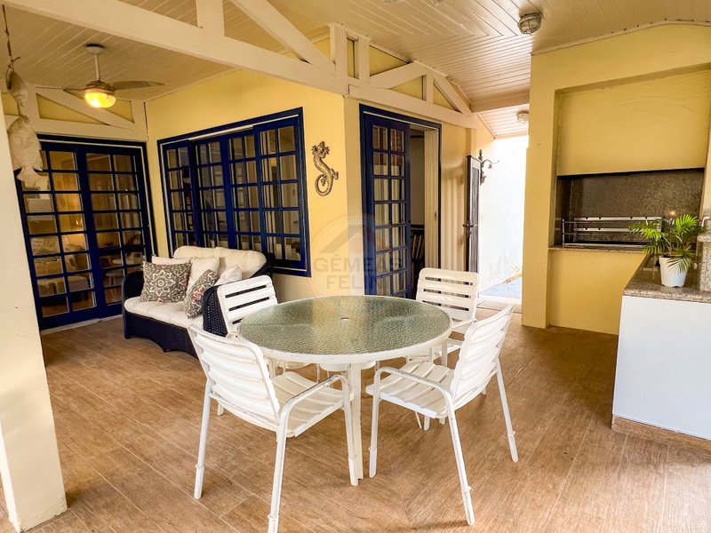 Casa em Condomínio na Praia do Engenho  - LOCAÇÃO ANUAL Magno Passos Bittencurt  São Sebastião - 