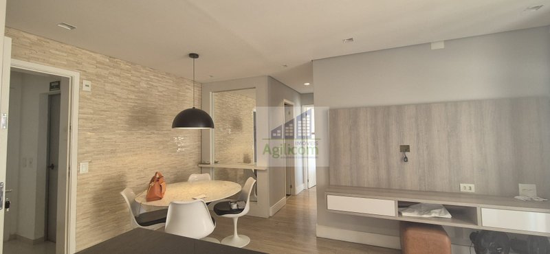 APARTAMENTO MOBILIADO À VENDA NO BROOKLIN COM 2 DORMITÓRIOS Avenida Portugal São Paulo - 