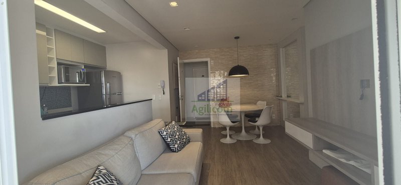 APARTAMENTO MOBILIADO À VENDA NO BROOKLIN COM 2 DORMITÓRIOS Avenida Portugal São Paulo - 