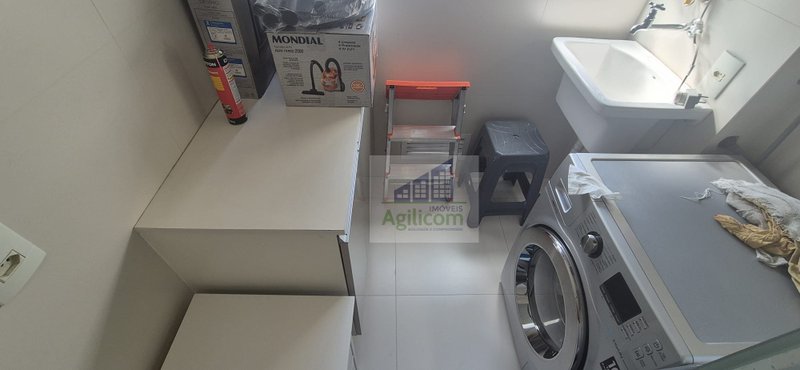 APARTAMENTO MOBILIADO À VENDA NO BROOKLIN COM 2 DORMITÓRIOS Avenida Portugal São Paulo - 