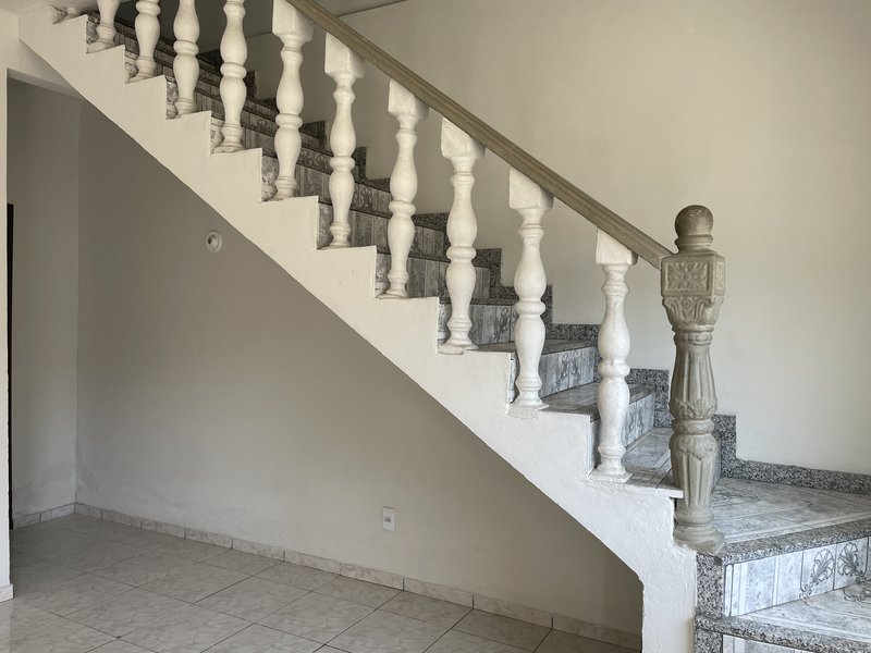 Alugando casas no Vale do jequitibá com 2 dormitórios por 1.200,00 + seguro fiança Rua São Paulo Guapimirim - 