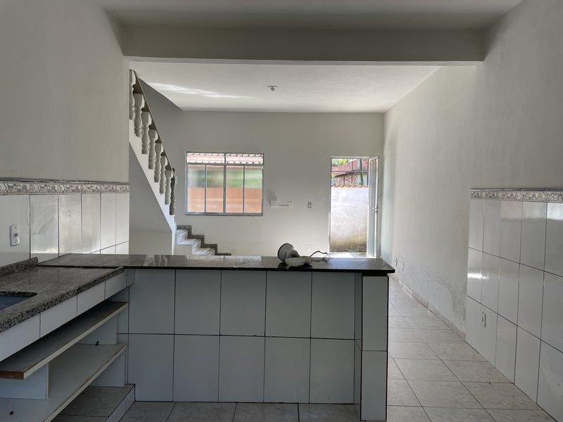 Alugando casas no Vale do jequitibá com 2 dormitórios por 1.200,00 + seguro fiança Rua São Paulo Guapimirim - 