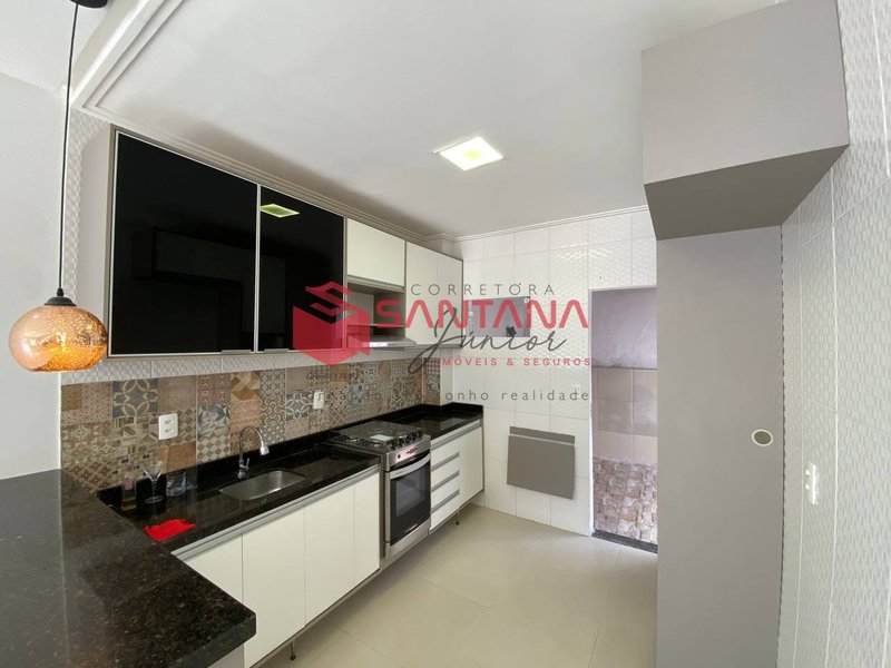 Casa nascente semi mobiliada com suítes climatizadas. (INDISPONÍVEL) Rua A Camaçari - 