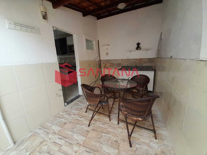 Casa nascente semi mobiliada com suítes climatizadas. (INDISPONÍVEL) Rua A Camaçari - 