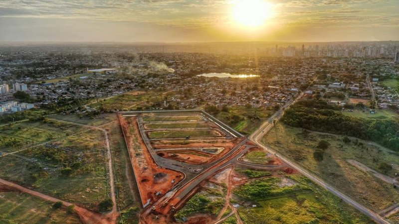 "Exclusivo Lote em Condomínio de Alto Padrão: Privacidade e Luxo na Melhor Localização!" Av. Oceania Campo Grande - 
