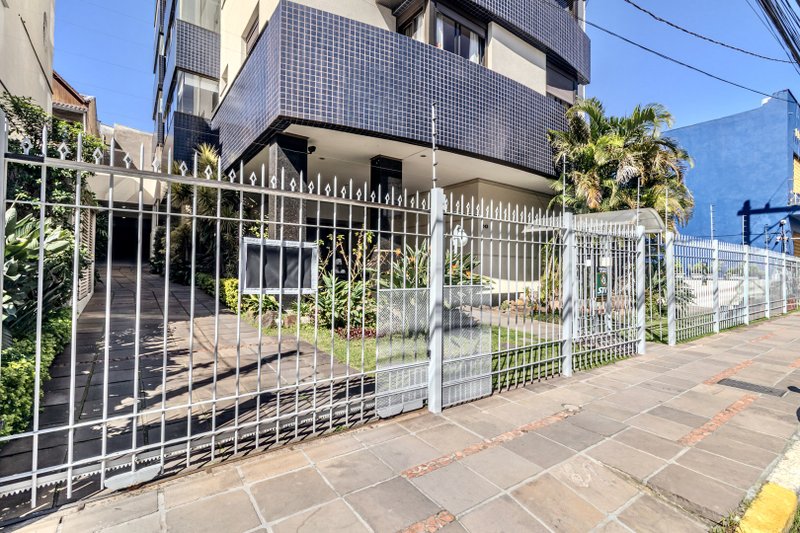 R$ 550.000 - LINDO APARTAMENTO - 73M2 - 2 DORM - SUÍTE - CHURRASQUEIRA - 1 VAGA Rua Octávio Corrêa Porto Alegre - 