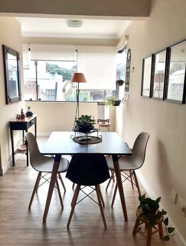 R$ 620.000 - LINDO APARTAMENTO - 73M2 - 2 DORM - SUÍTE - CHURRASQUEIRA - 1 VAGA Rua Octávio Corrêa Porto Alegre - 
