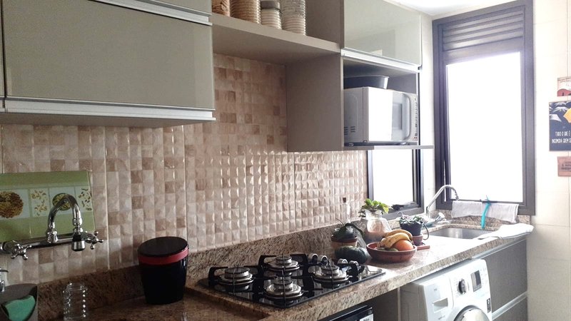 R$ 620.000 - LINDO APARTAMENTO - 73M2 - 2 DORM - SUÍTE - CHURRASQUEIRA - 1 VAGA Rua Octávio Corrêa Porto Alegre - 