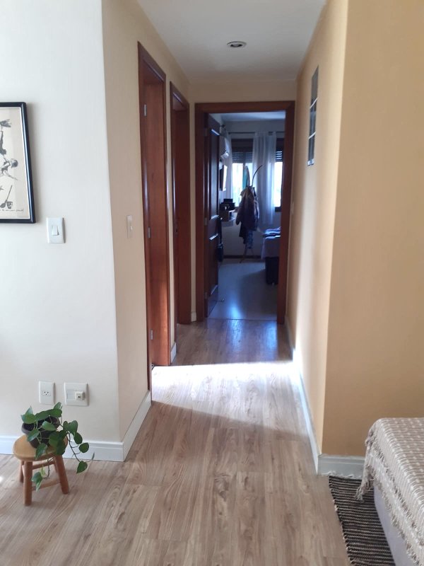 R$ 620.000 - LINDO APARTAMENTO - 73M2 - 2 DORM - SUÍTE - CHURRASQUEIRA - 1 VAGA Rua Octávio Corrêa Porto Alegre - 