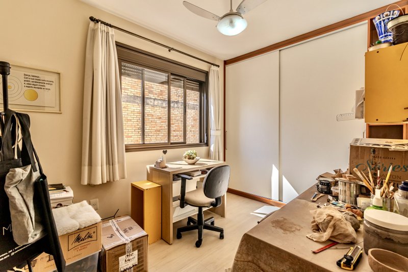 R$ 550.000 - LINDO APARTAMENTO - 73M2 - 2 DORM - SUÍTE - CHURRASQUEIRA - 1 VAGA Rua Octávio Corrêa Porto Alegre - 