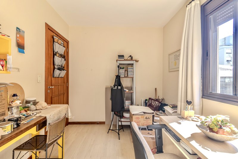 R$ 550.000 - LINDO APARTAMENTO - 73M2 - 2 DORM - SUÍTE - CHURRASQUEIRA - 1 VAGA Rua Octávio Corrêa Porto Alegre - 