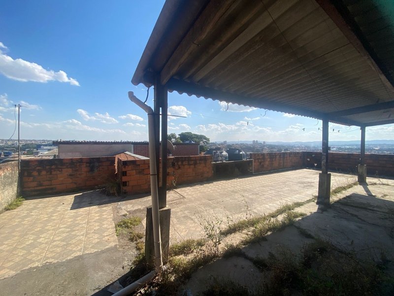 Sobrado próximo a Unicsul de São Miguel Rua Valdemar Urbani São Paulo - 