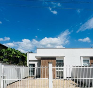 CASA COM 1 SUÍTE MAIS 2 DORMITÓRIOS NA SOUZA CRUZ - Brusque - 