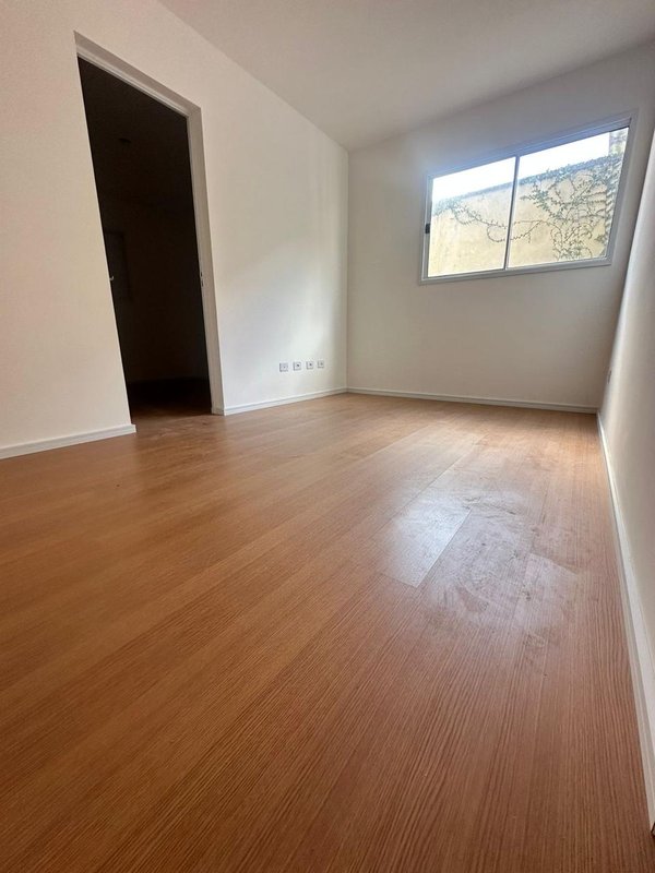 Apartamento Térreo no Residencial Dinamarca - Mogi das Cruzes - 
