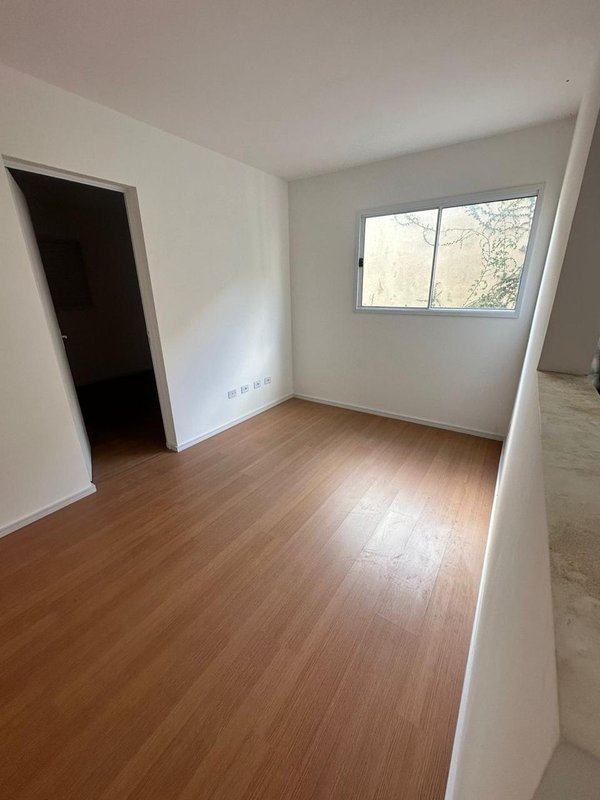 Apartamento Térreo no Residencial Dinamarca - Mogi das Cruzes - 