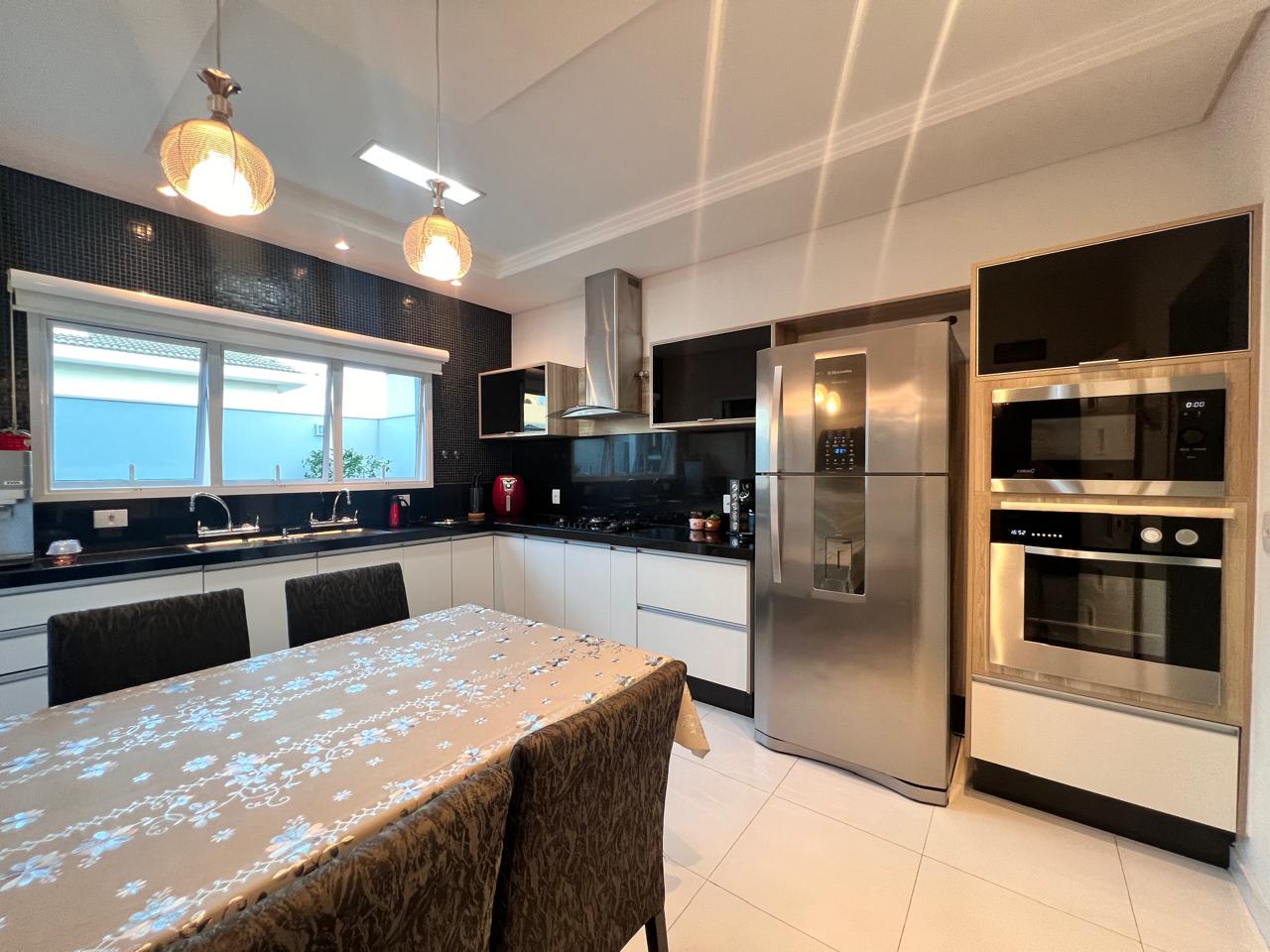 Casa com 3 dormit&oacute;rios &agrave; venda,280 m&sup2; - Condom&iacute;nio Villa do Bosque - Sorocaba- SP  Sorocaba - 