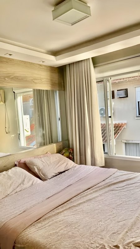 R$ 1.090.000 - VIVENDA ECOVILLE - CASA DE ESQUINA - 158M2 - 4 DORM - SÓTÃO - 2 VAGAS Avenida Willy Eugênio Fleck Porto Alegre - 
