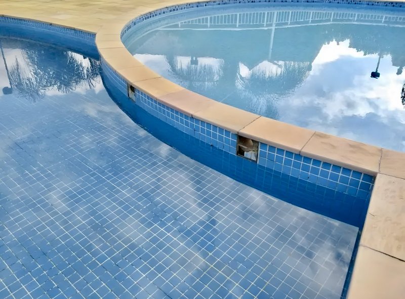 R$ 1.090.000 - VIVENDA ECOVILLE - CASA DE ESQUINA - 158M2 - 4 DORM - SÓTÃO - 2 VAGAS Avenida Willy Eugênio Fleck Porto Alegre - 