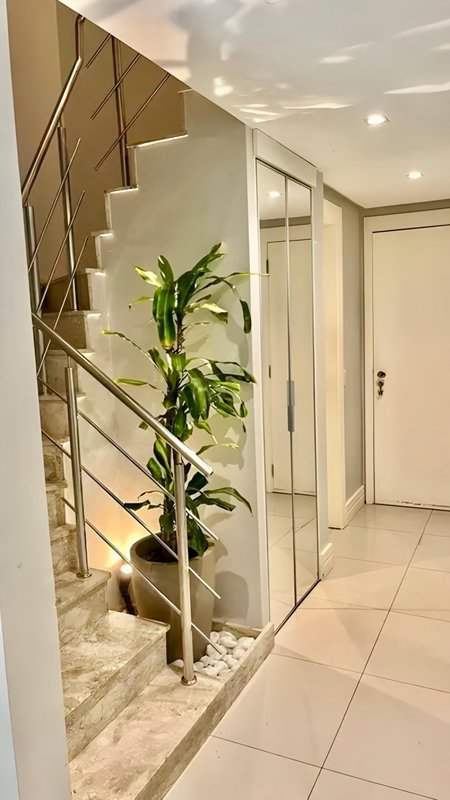 R$ 1.090.000 - VIVENDA ECOVILLE - CASA DE ESQUINA - 158M2 - 4 DORM - SÓTÃO - 2 VAGAS Avenida Willy Eugênio Fleck Porto Alegre - 
