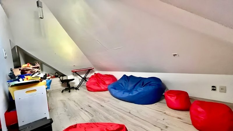 R$ 1.090.000 - VIVENDA ECOVILLE - CASA DE ESQUINA - 158M2 - 4 DORM - SÓTÃO - 2 VAGAS Avenida Willy Eugênio Fleck Porto Alegre - 