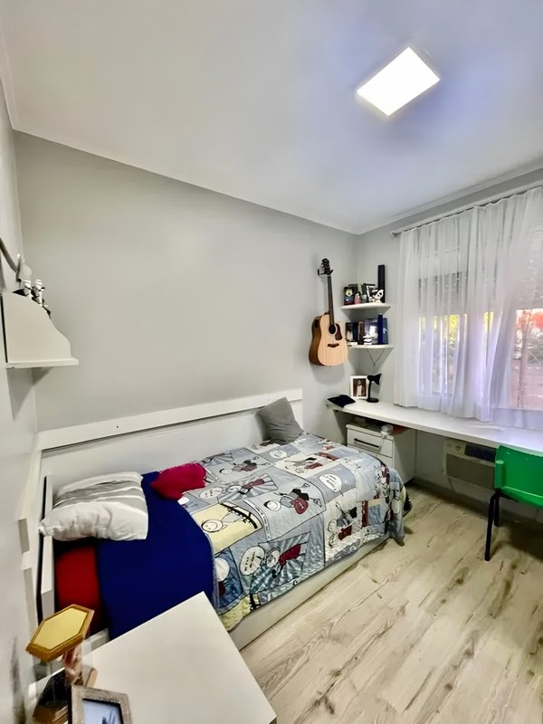R$ 1.090.000 - VIVENDA ECOVILLE - CASA DE ESQUINA - 158M2 - 4 DORM - SÓTÃO - 2 VAGAS Avenida Willy Eugênio Fleck Porto Alegre - 