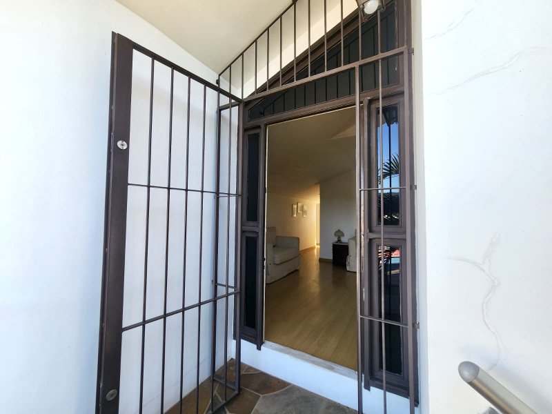 R$ 748.000 - ÓTIMA CASA DE ESQUINA - APARTAMENTO SUPERIOR - 220M2 - 3 DORM - 2 VAGAS Rua Ernesto Becker Santa Maria - 
