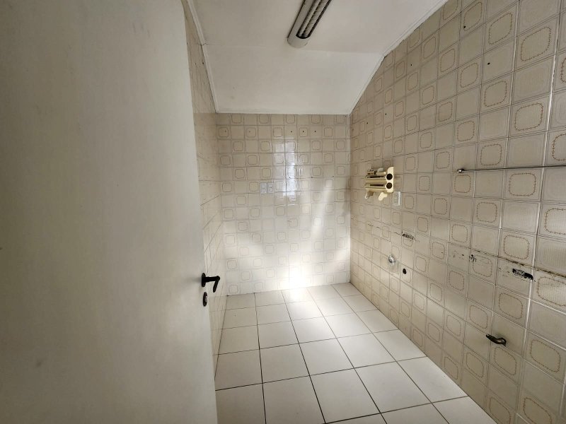 R$ 748.000 - ÓTIMA CASA DE ESQUINA - APARTAMENTO SUPERIOR - 220M2 - 3 DORM - 2 VAGAS Rua Ernesto Becker Santa Maria - 