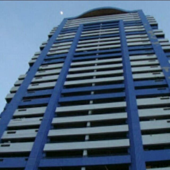 Apartamento à venda com 3 quartos sendo 1 suite, 200m² por R$ 970.000,00 Rua Cônego Romeu Recife - 