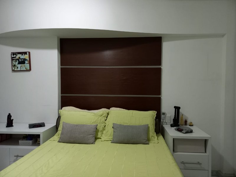 Apartamento à venda com 3 quartos sendo 1 suite, 200m² por R$ 970.000,00 Rua Cônego Romeu Recife - 