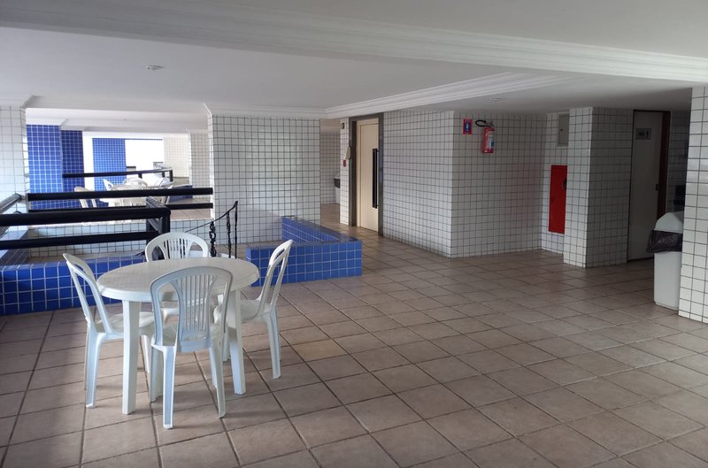 Apartamento à venda com 3 quartos sendo 1 suite, 200m² por R$ 970.000,00 Rua Cônego Romeu Recife - 