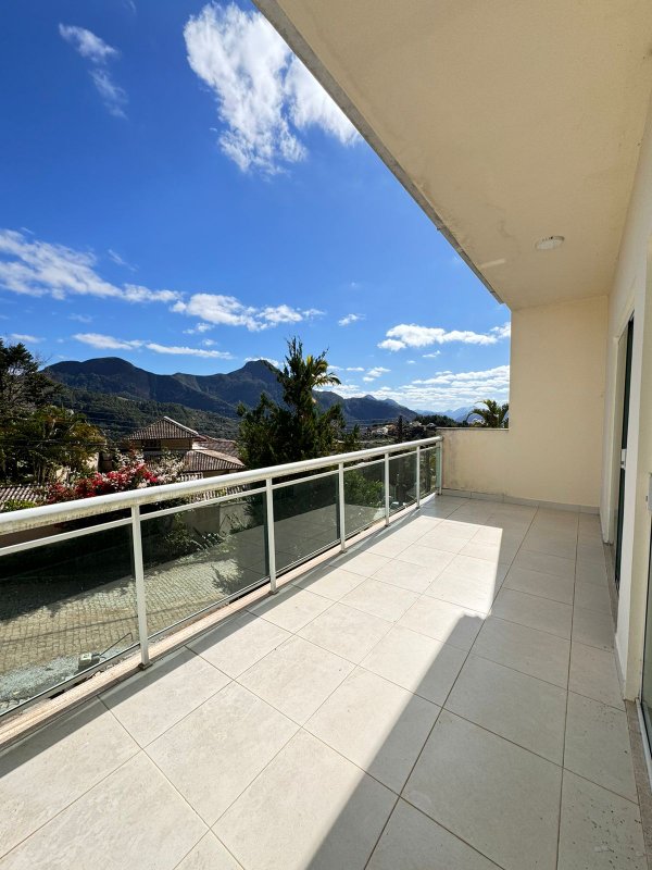 Casa com 3 dormitórios à venda, 296,65 m² por R$ 850.000,00 - Caascatinha - Nova Friburgo - Nova Friburgo - 