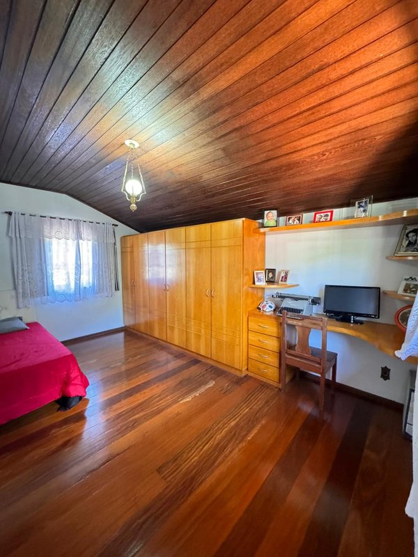 Casa com 6 dormitórios à venda, 296 m² por R$ 950.000,00 - Cônego - Nova Friburgo/RJ - Nova Friburgo - 