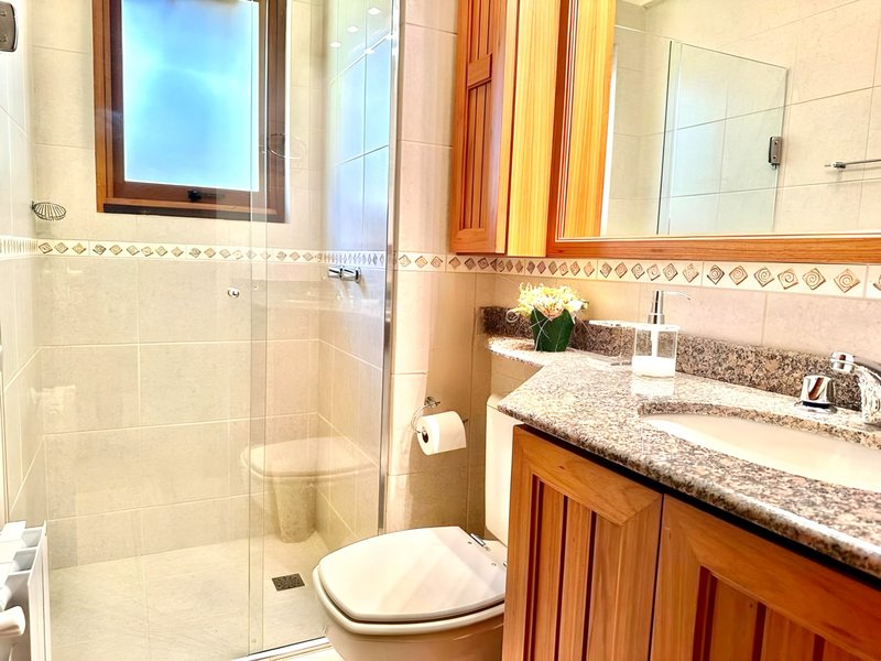 R$ 760.000 - LINDO APARTAMENTO NO CENTRO DE GRAMADO - 53M3 - MOBILIADO - 1 DORM - 1 VAGA Rua Primavera Gramado - 