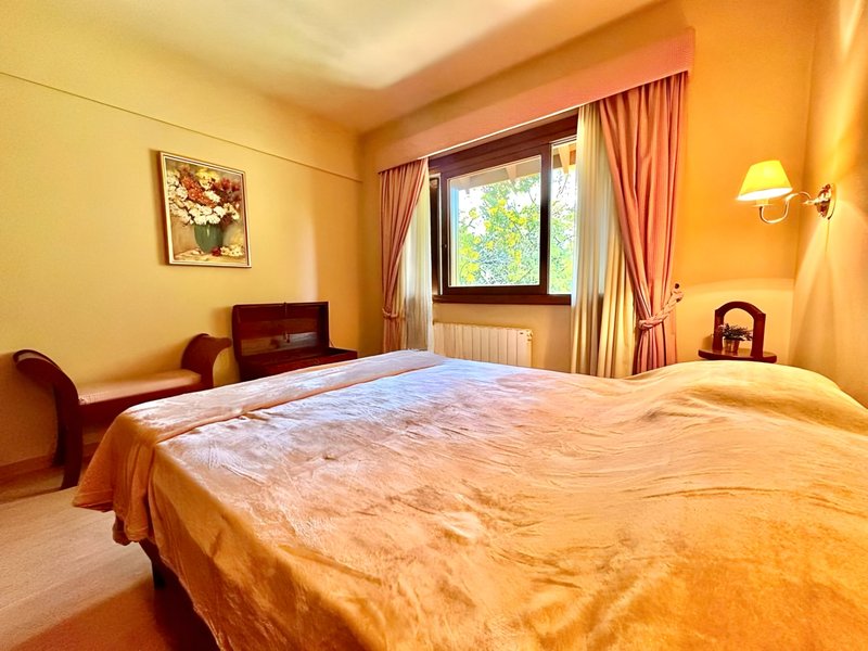 R$ 760.000 - LINDO APARTAMENTO NO CENTRO DE GRAMADO - 53M3 - MOBILIADO - 1 DORM - 1 VAGA Rua Primavera Gramado - 