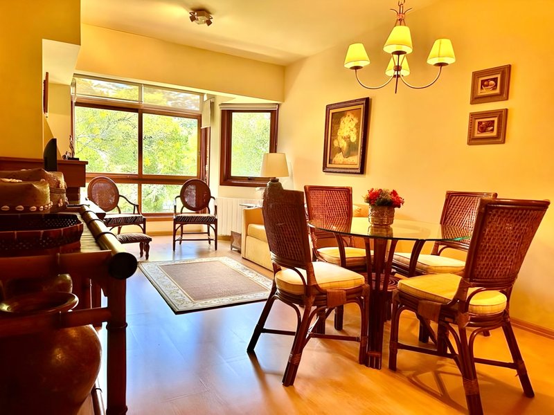R$ 760.000 - LINDO APARTAMENTO NO CENTRO DE GRAMADO - 53M3 - MOBILIADO - 1 DORM - 1 VAGA Rua Primavera Gramado - 