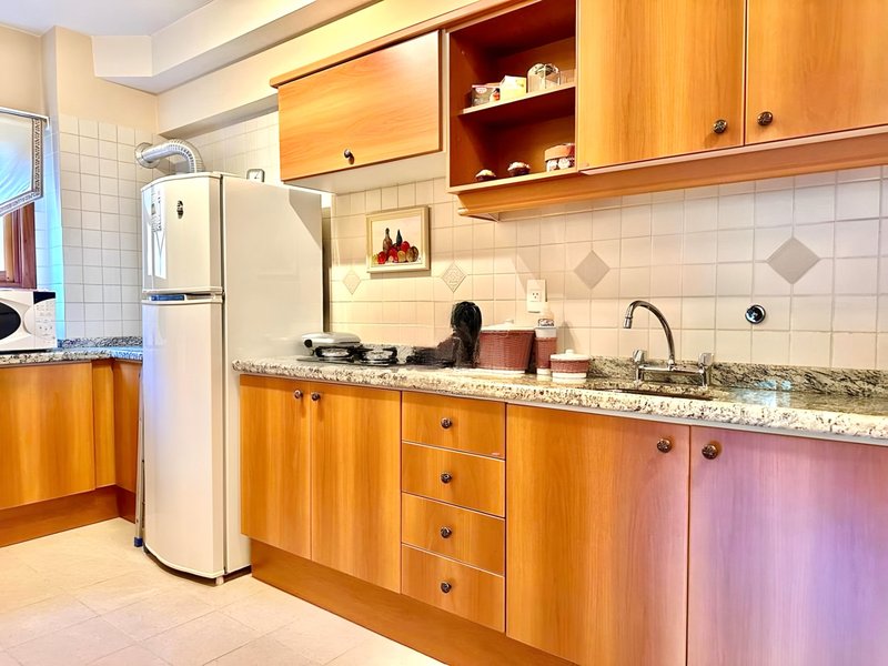 R$ 760.000 - LINDO APARTAMENTO NO CENTRO DE GRAMADO - 53M3 - MOBILIADO - 1 DORM - 1 VAGA Rua Primavera Gramado - 