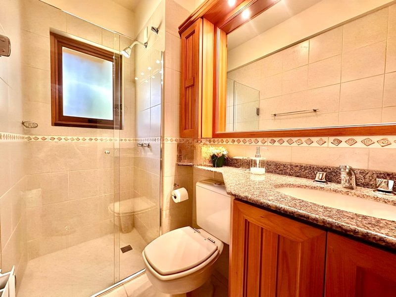 R$ 760.000 - LINDO APARTAMENTO NO CENTRO DE GRAMADO - 53M3 - MOBILIADO - 1 DORM - 1 VAGA Rua Primavera Gramado - 