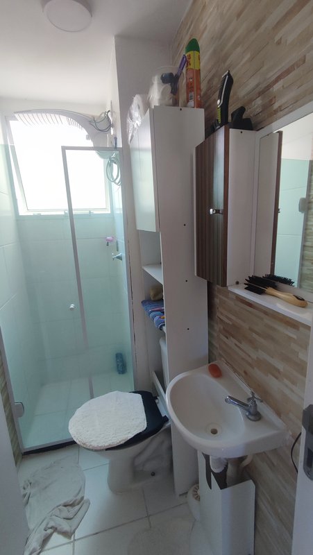 Vendo apartamento de 2/4 no Reserva Premium- Abrantes Rua Lagoa Branca Camaçari - 