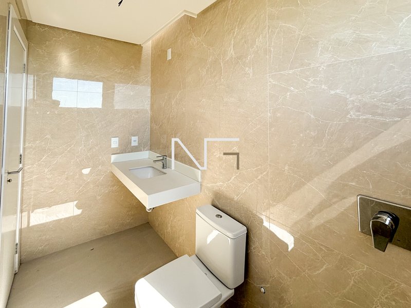 Linda casa 4 suítes no condominio Riviera Park Rua Paulo Cezar Vinha Vila Velha - 