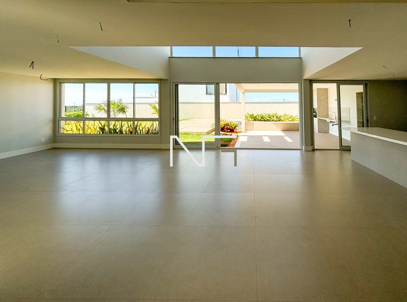 Linda casa 4 suítes no condominio Riviera Park Rua Paulo Cezar Vinha Vila Velha - 