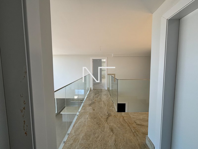 Linda casa 4 suítes no condominio Riviera Park Rua Paulo Cezar Vinha Vila Velha - 