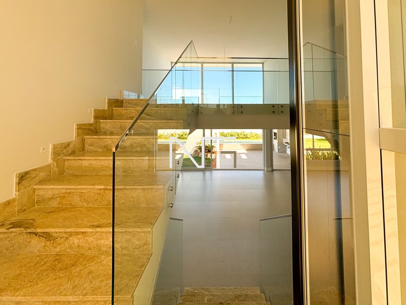 Linda casa 4 suítes no condominio Riviera Park Rua Paulo Cezar Vinha Vila Velha - 