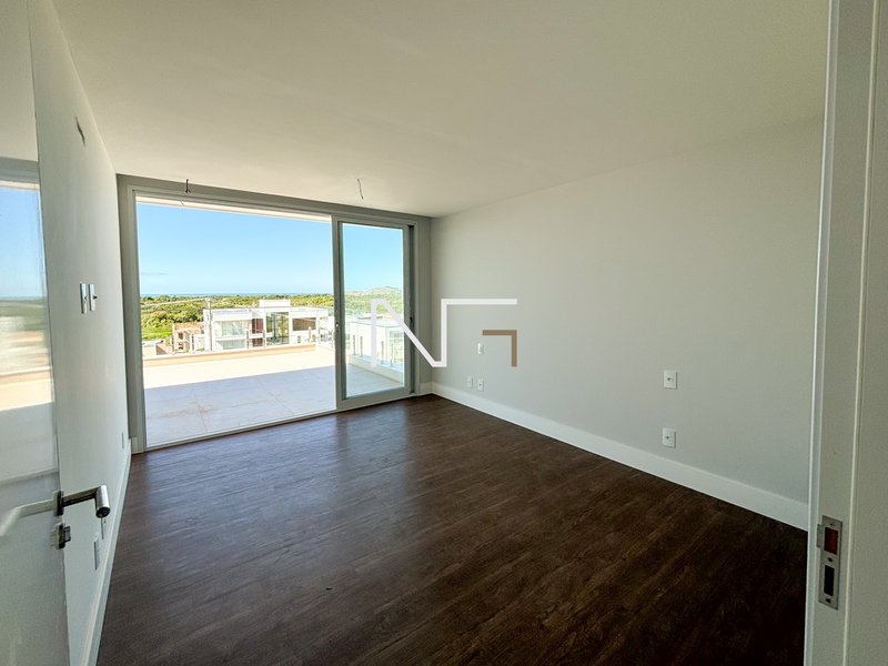 Linda casa 4 suítes no condominio Riviera Park Rua Paulo Cezar Vinha Vila Velha - 