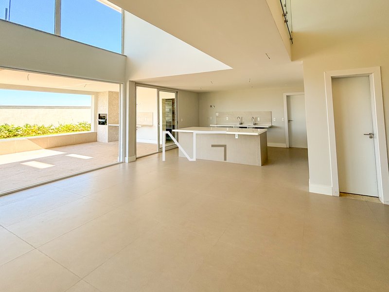 Linda casa 4 suítes no condominio Riviera Park Rua Paulo Cezar Vinha Vila Velha - 