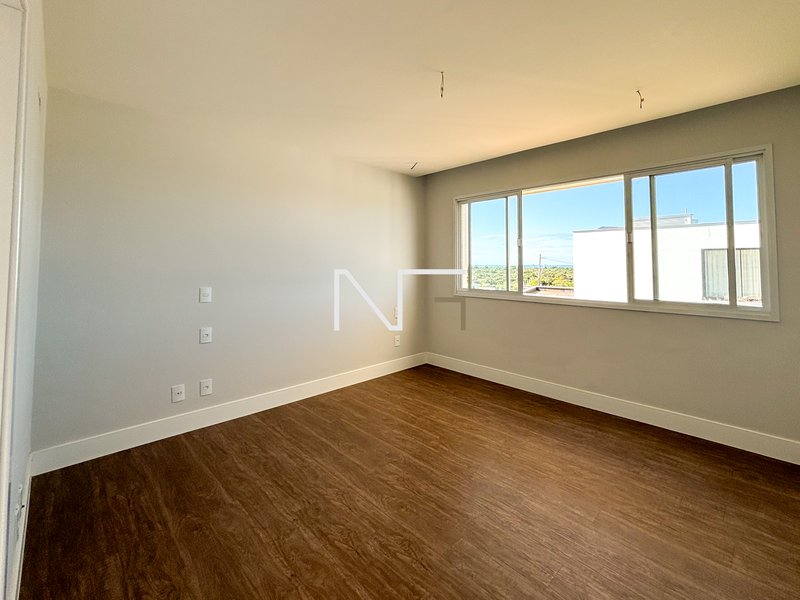 Linda casa 4 suítes no condominio Riviera Park Rua Paulo Cezar Vinha Vila Velha - 