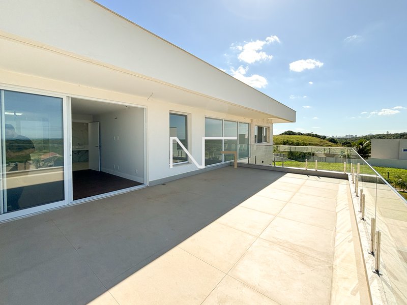 Linda casa 4 suítes no condominio Riviera Park Rua Paulo Cezar Vinha Vila Velha - 